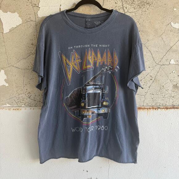 Def Leppard T Shirt On Through the Night Rock Band Tee 1980 Tour Womens M Gray - Picture 2 of 8